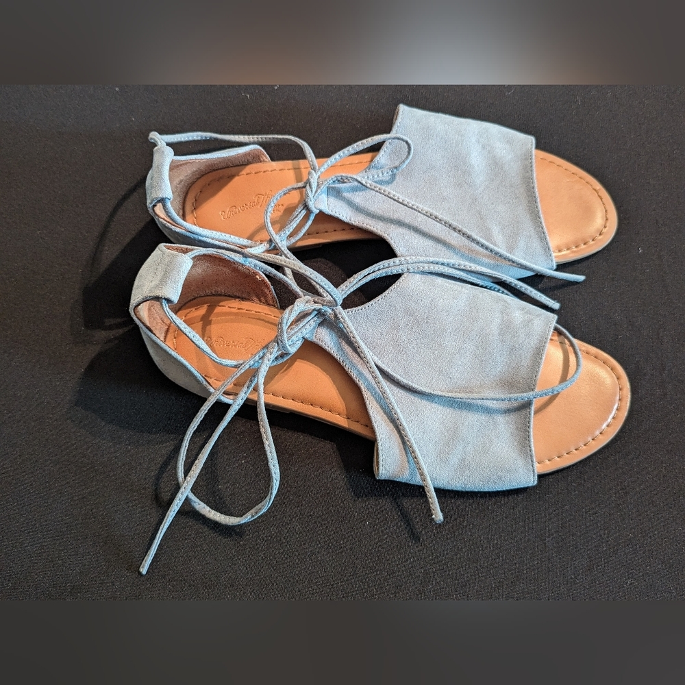 Universal Thread Lace Sandals